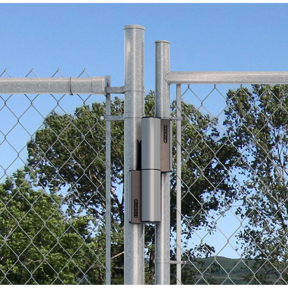 Locinox TIGER-ZILV Hydraulic Gate Closer / Hinge (shown on a gate)