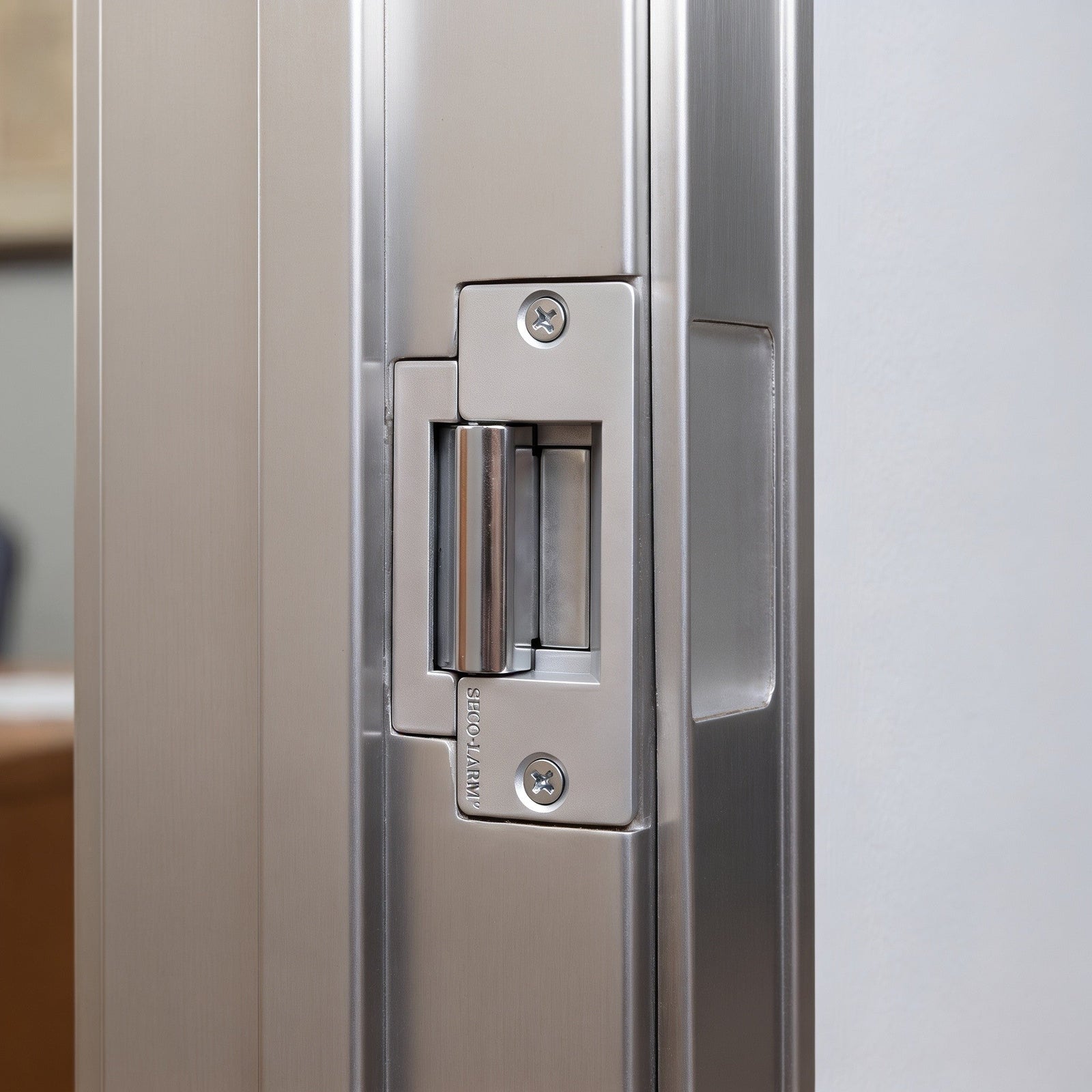 How to Choose an Electric Strike for Your Door or Gate | Elitegates.net