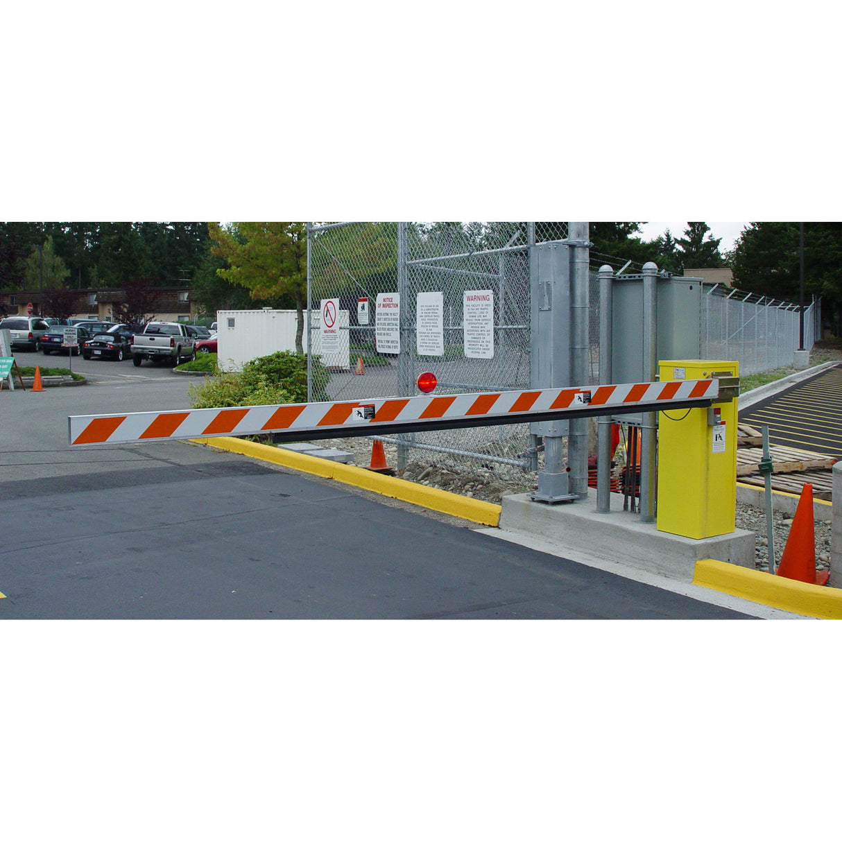 HySecurity StrongArm 14F Hydraulic Barrier Gate Operator, installed