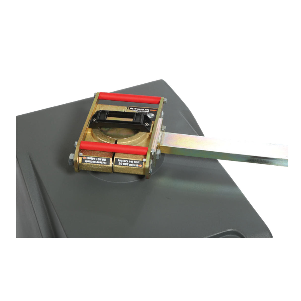 Maximum Controls MX018 Output Clamp Assembly, shown closed | Elitegates.net